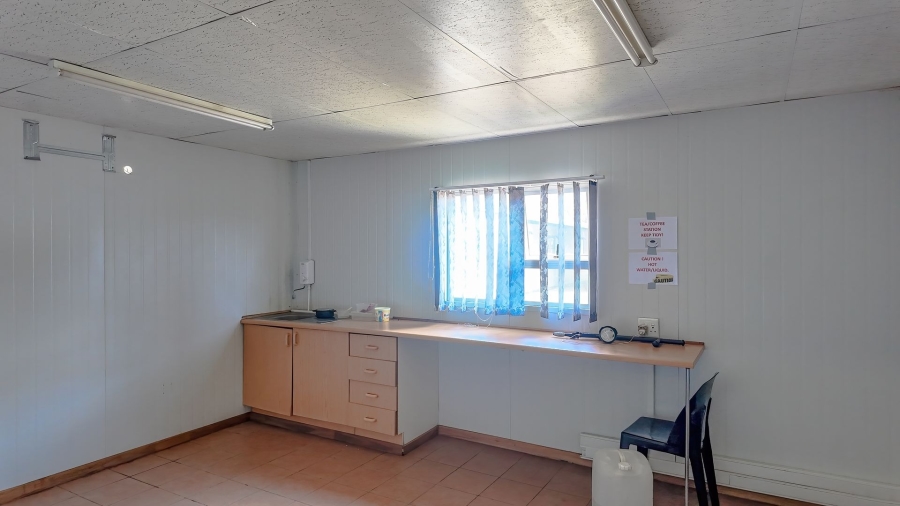 5 Bedroom Property for Sale in Rustenburg Rural North West